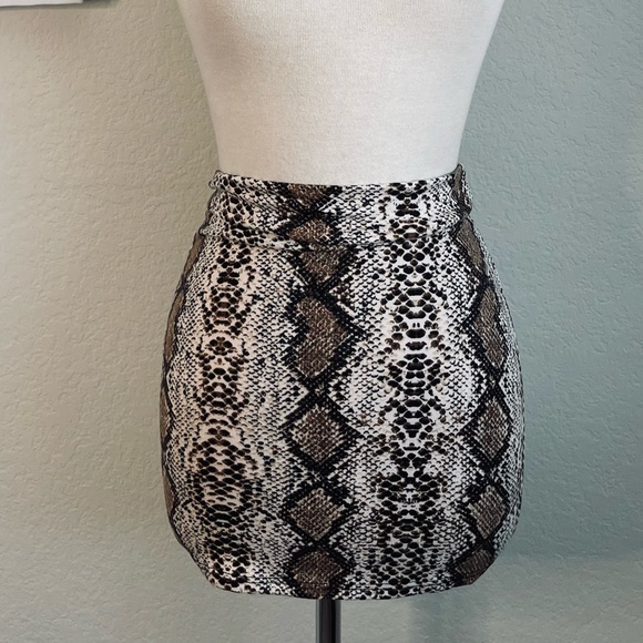 Micro Mini Animal Print Half Slip and Tank Set - Picture 14 of 16